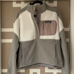 Columbia Women’s Lodge Gray, Cream and Taupe Sherpa Pullover NF